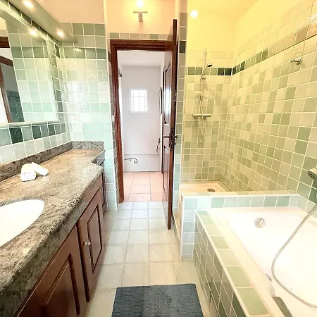 Alba, Sejour En Bord De Hyères