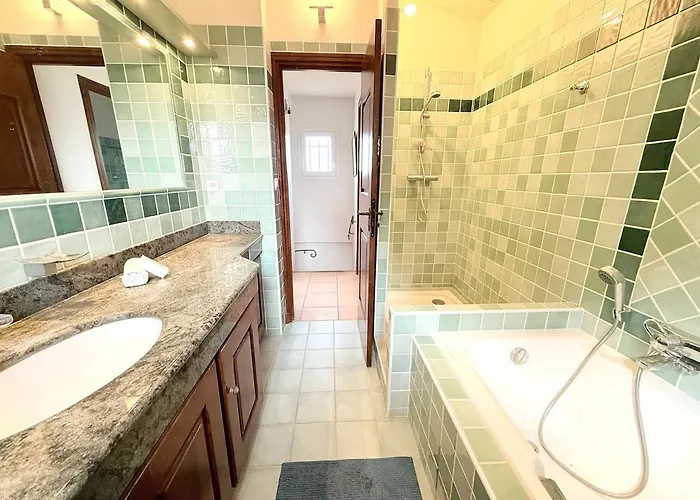 Alba, Sejour En Bord De Hyeres