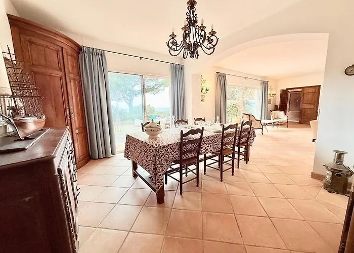 Alba, Sejour En Bord De *