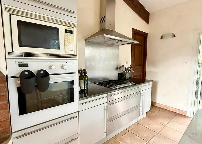 Alba, Sejour En Bord De *