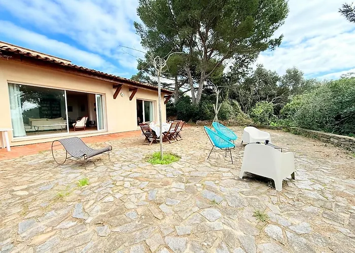 Holiday home Alba, Sejour En Bord De Hyeres